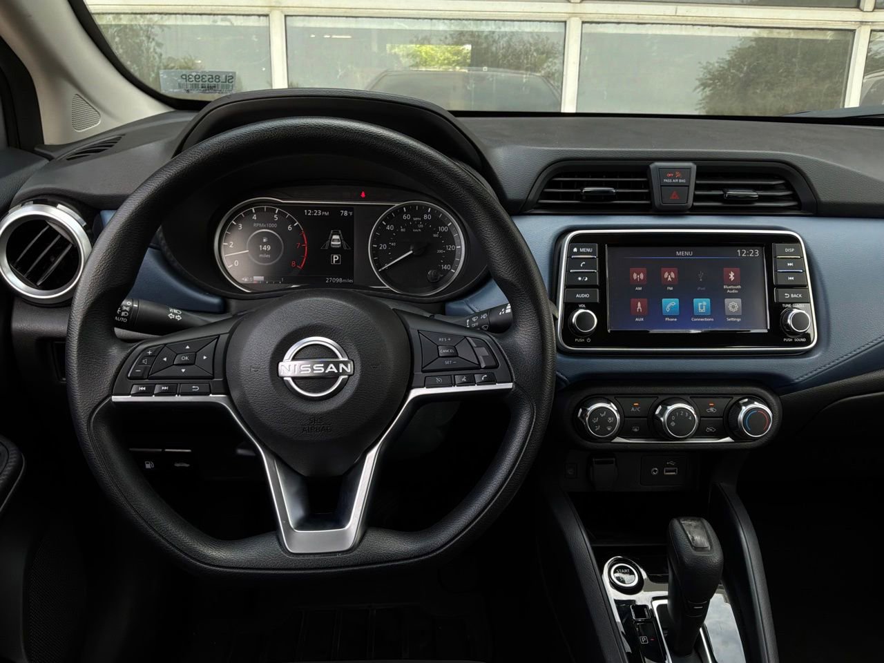 Used 2025 Nissan Versa SV FWD image 13