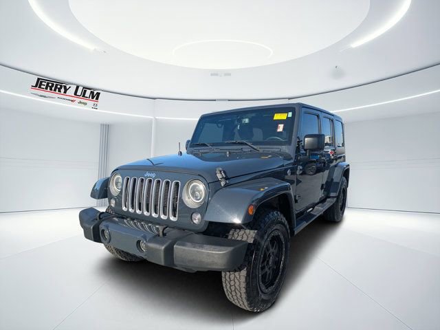 Used 2017 Jeep Wrangler Unlimited Sahara AWD/4WD image 7