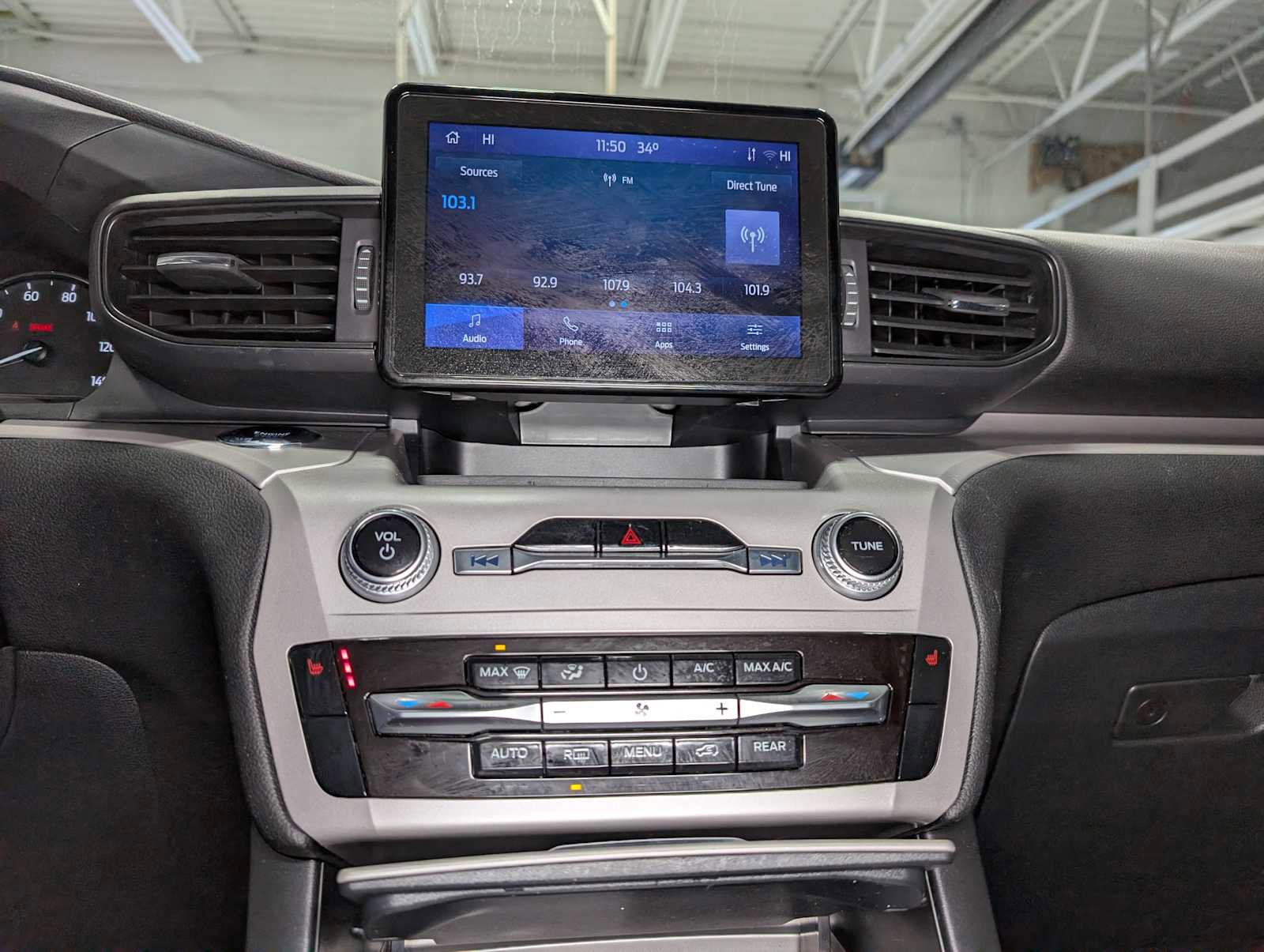 Certified 2023 Ford Explorer XLT image 33