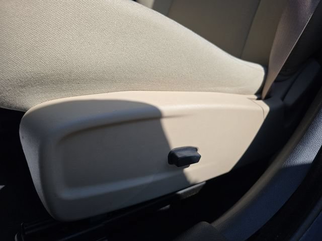 Used 2014 Dodge Charger SE RWD image 12