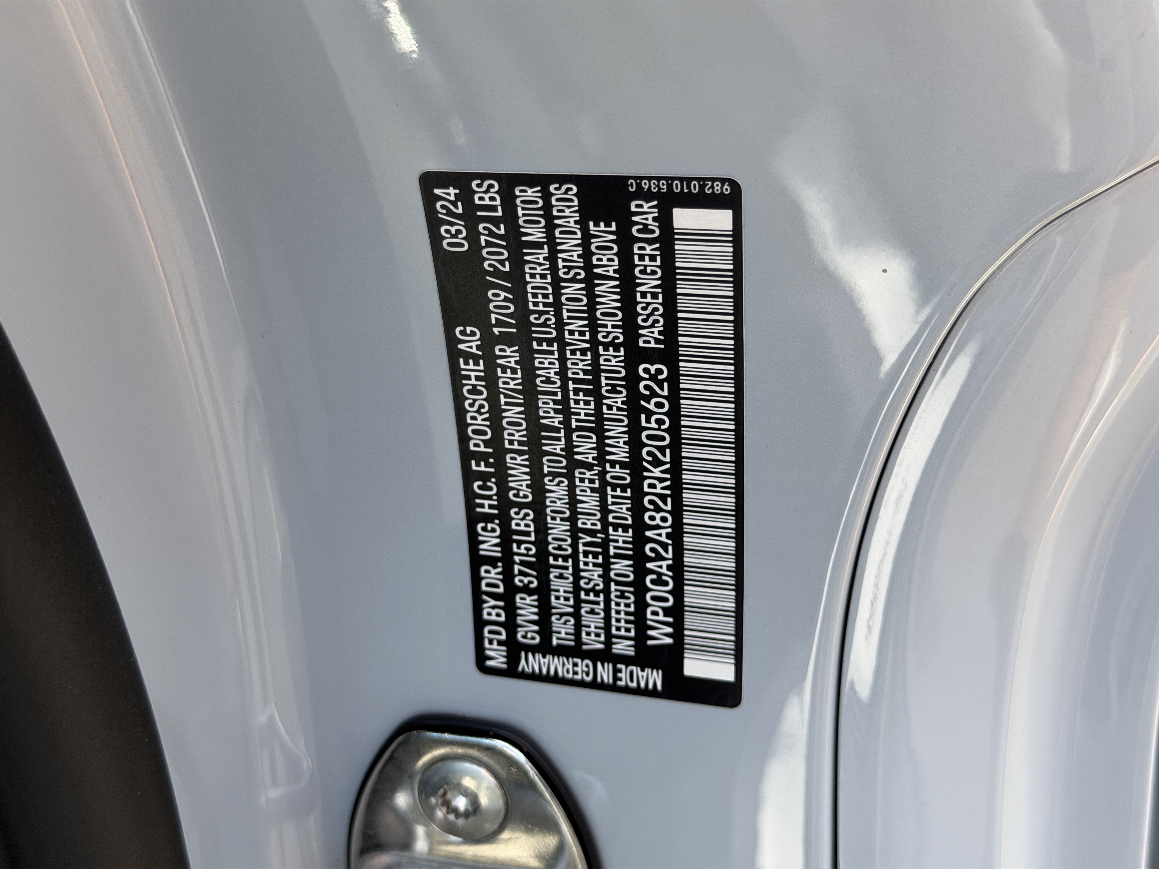 Certified 2024 Porsche 718 Boxster RWD image 32