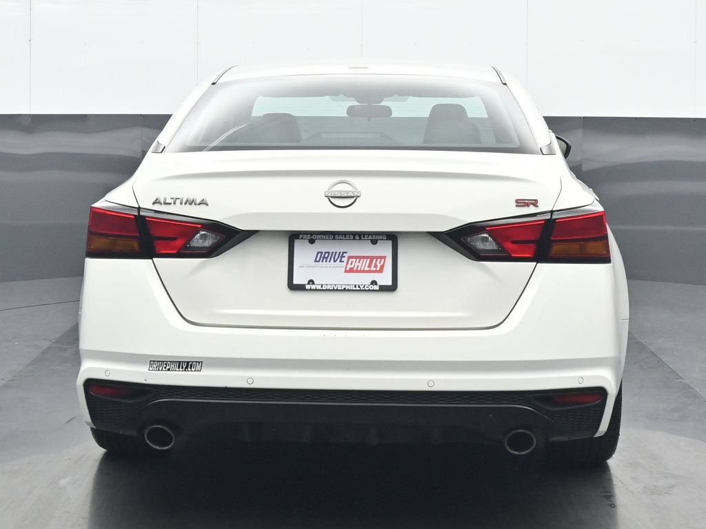 Used 2025 Nissan Altima 2.5 SR FWD image 5