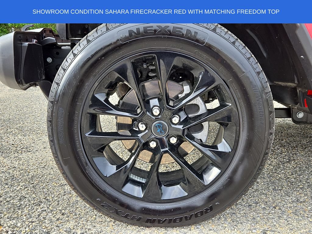 Used 2025 Jeep Wrangler Unlimited Sahara AWD/4WD image 8