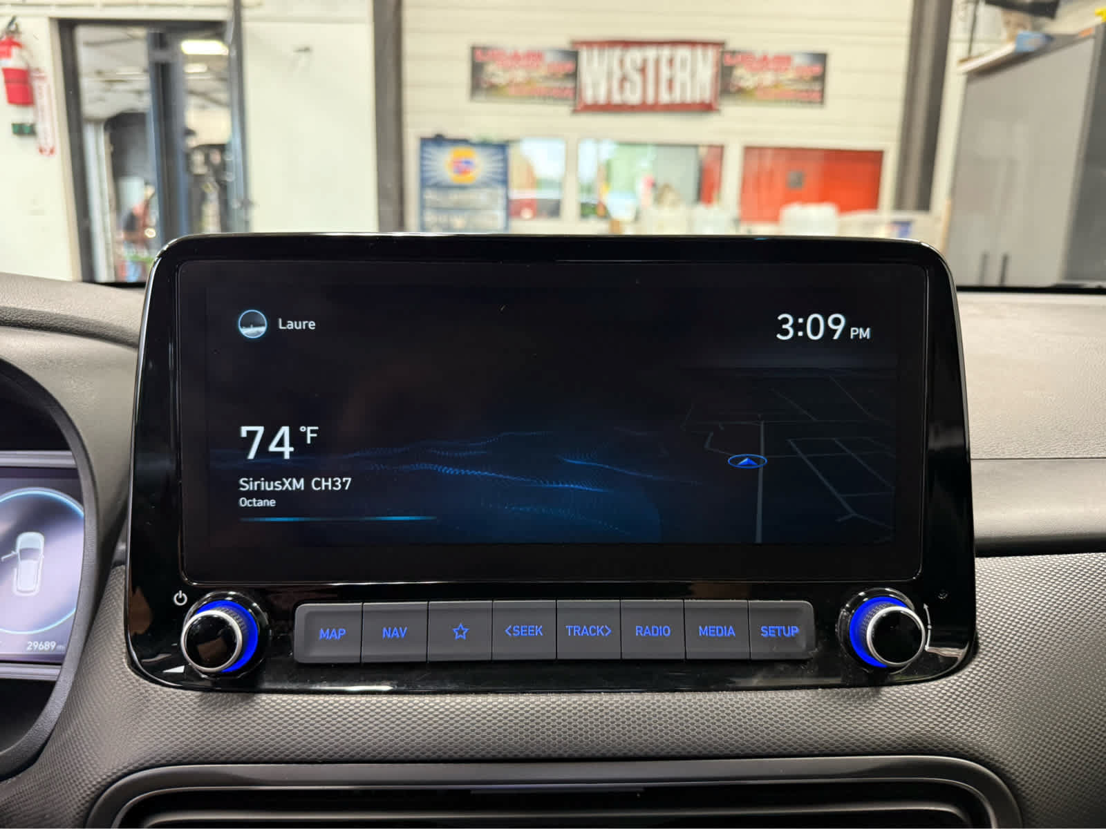 Used 2022 Hyundai Kona Limited w/ Cargo Package AWD/4WD image 20