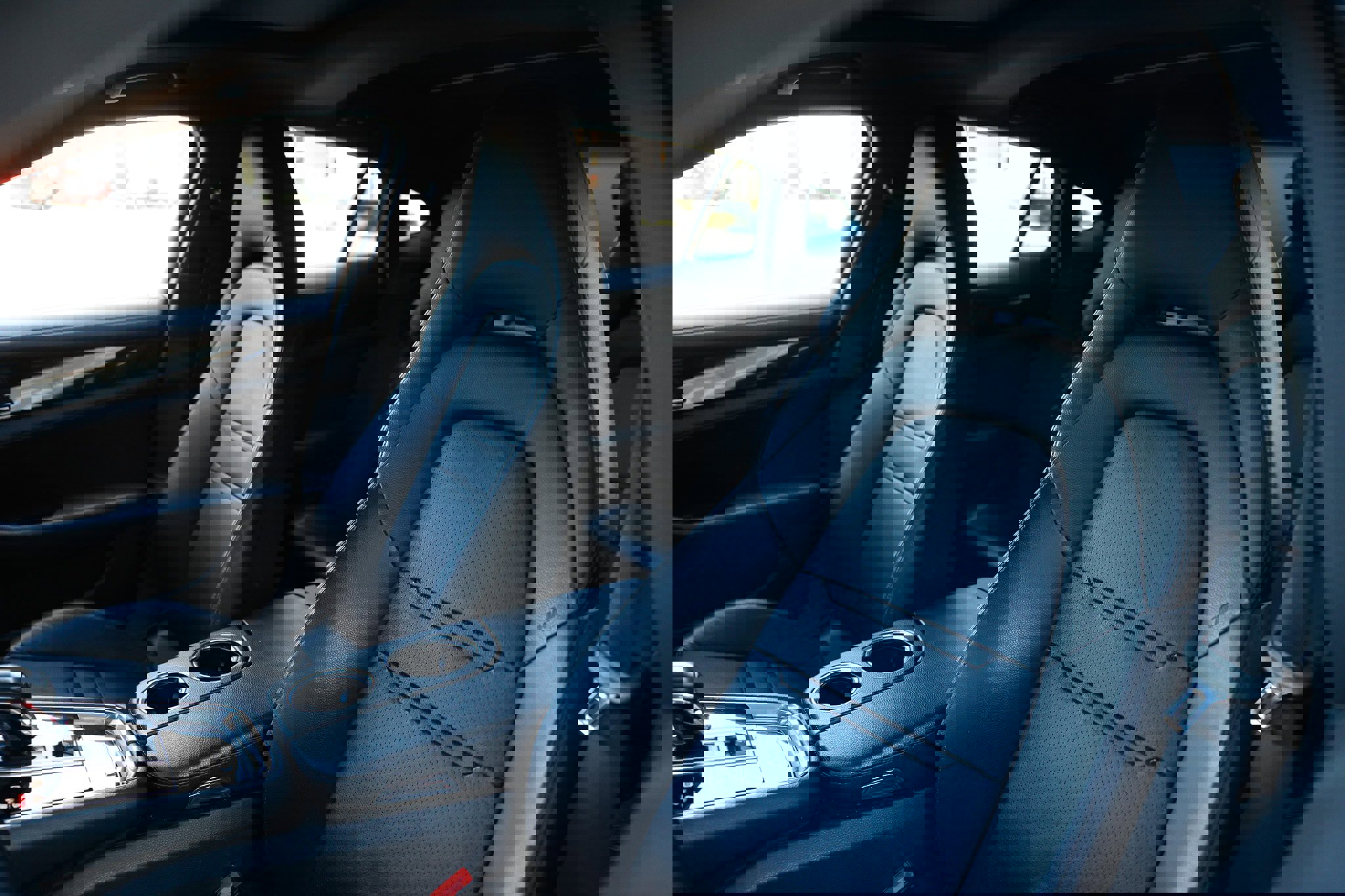 Used 2018 Porsche Panamera image 9