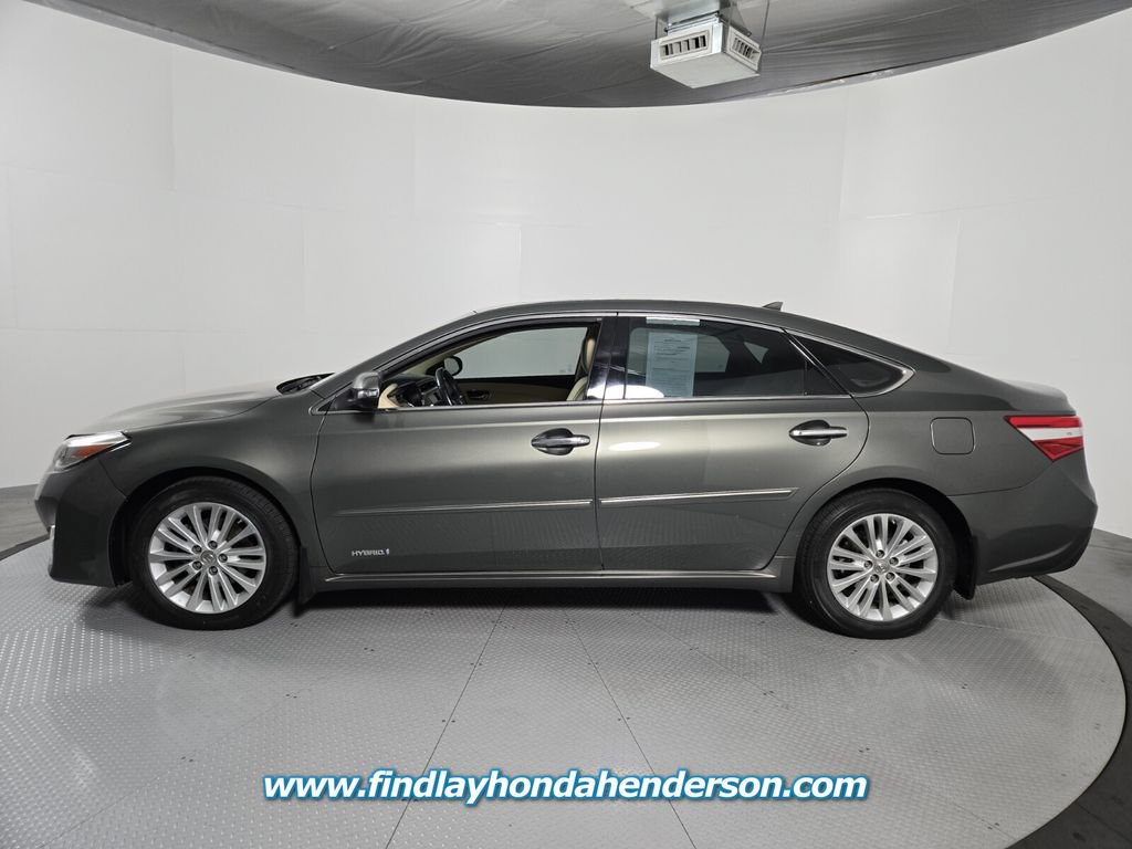 Used 2013 Toyota Avalon Limited FWD image 3