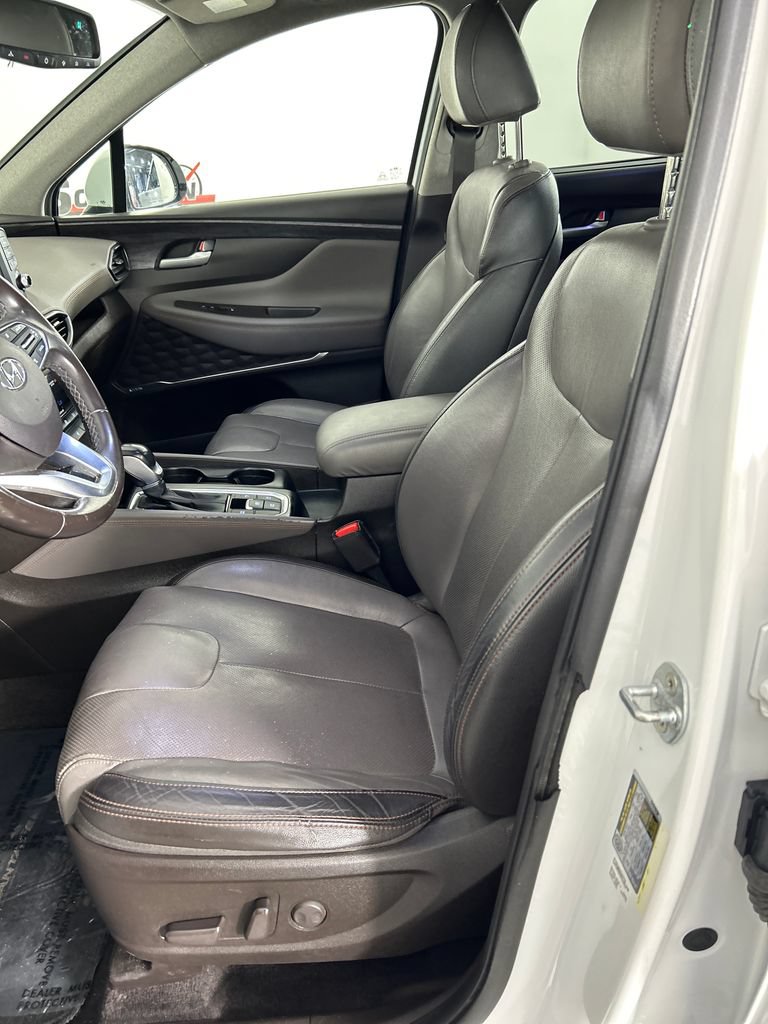 Used 2019 Hyundai Santa Fe Limited FWD image 12