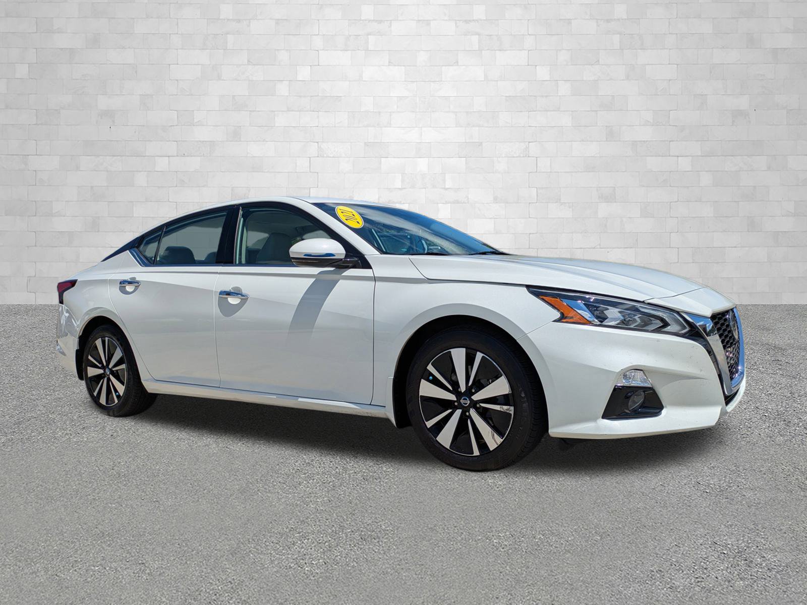 Used 2021 Nissan Altima 2.5 SL image 1