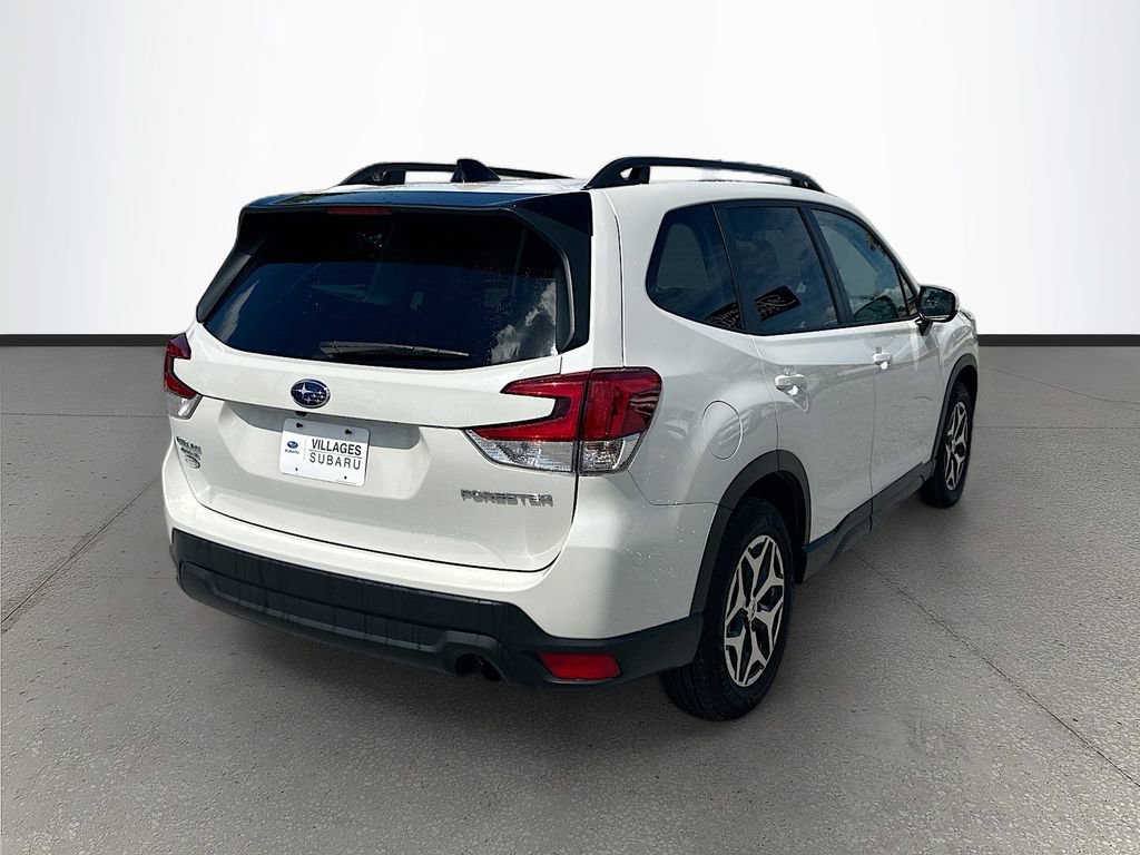 Used 2024 Subaru Forester Premium AWD/4WD image 7