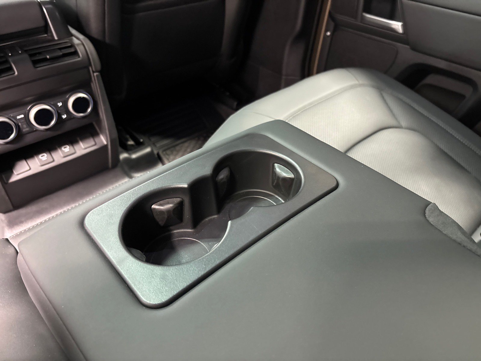 New 2025 Land Rover Defender 110 S AWD/4WD image 26