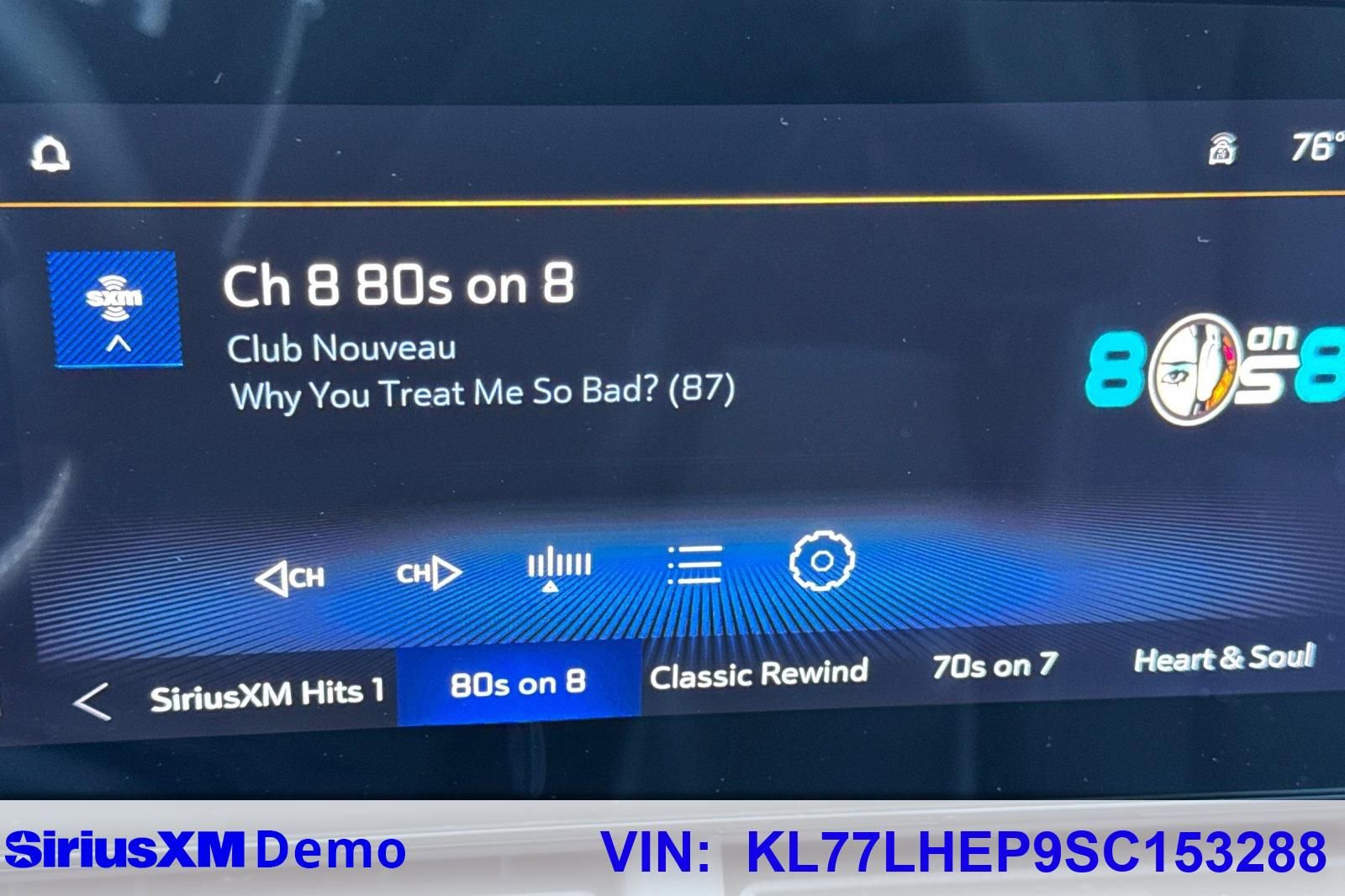 Used 2025 Chevrolet Trax LT w/ Driver Confidence Package image 32