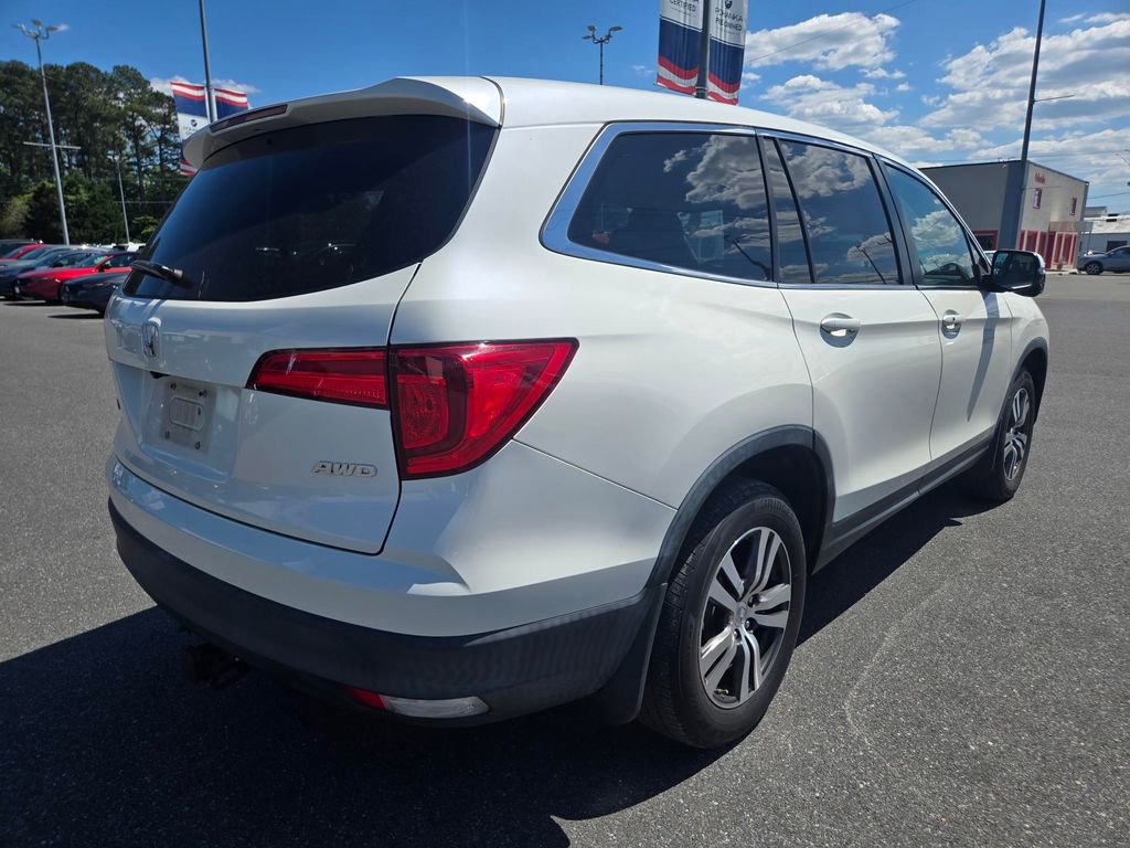 Used 2017 Honda Pilot EX image 5