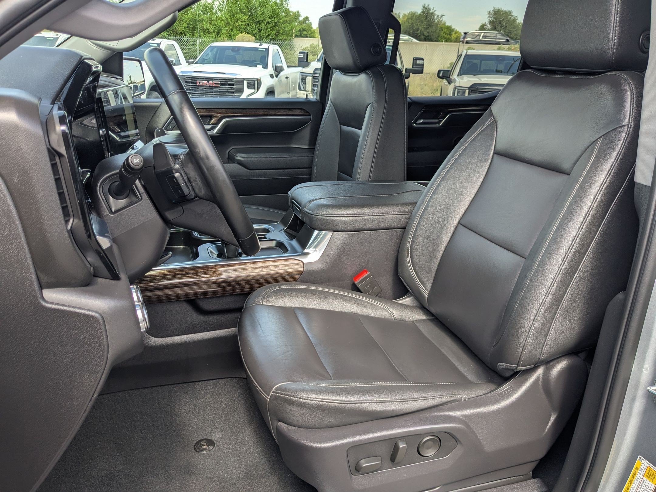 Certified 2024 GMC Sierra 1500 Elevation w/ Elevation Premium Package AWD/4WD image 15
