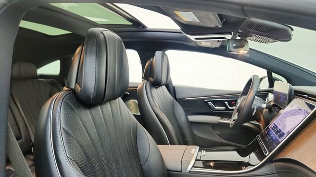Used 2022 Mercedes-Benz EQS 450+ Sedan image 21