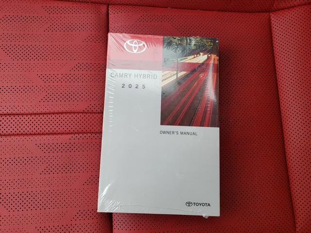 Used 2025 Toyota Camry XSE image 24