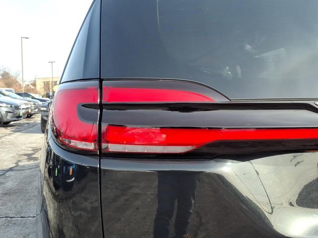 Certified 2023 Chrysler Pacifica Limited image 14