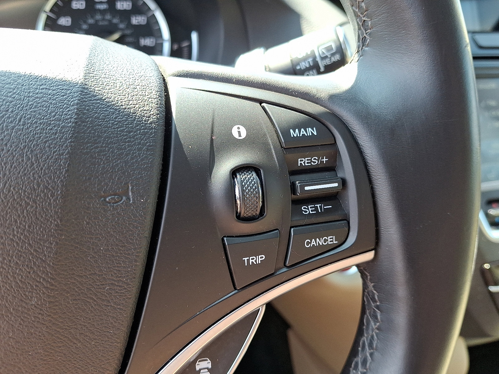 Used 2020 Acura MDX SH-AWD image 22