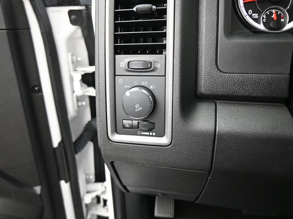 Used 2024 RAM 1500 Tradesman w/ Tradesman SXT Package image 31