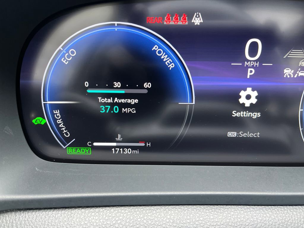 Certified 2025 Toyota Crown Signia image 18