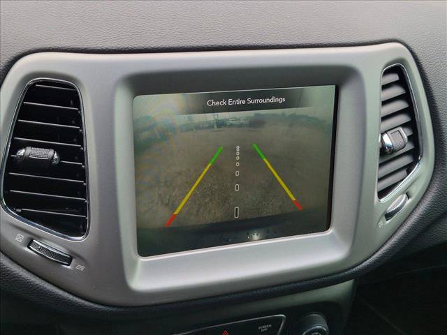 Used 2021 Jeep Compass Latitude w/ Sun and Sound Group AWD/4WD image 13