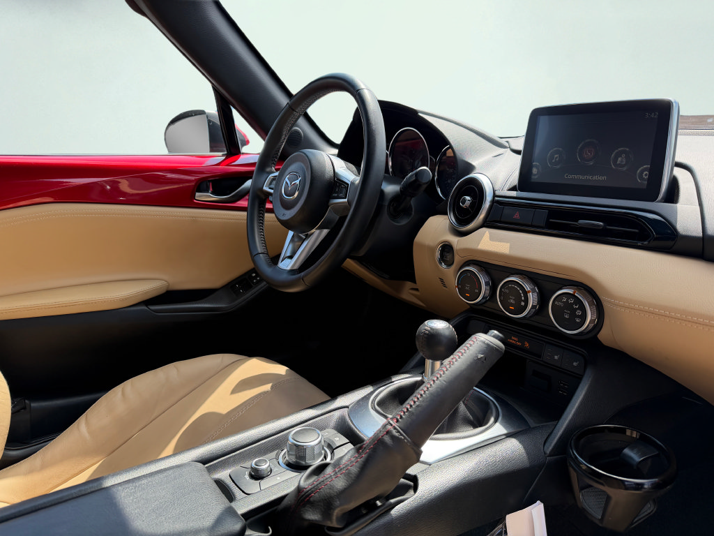 Used 2017 MAZDA MX-5 Miata Grand Touring RWD image 47