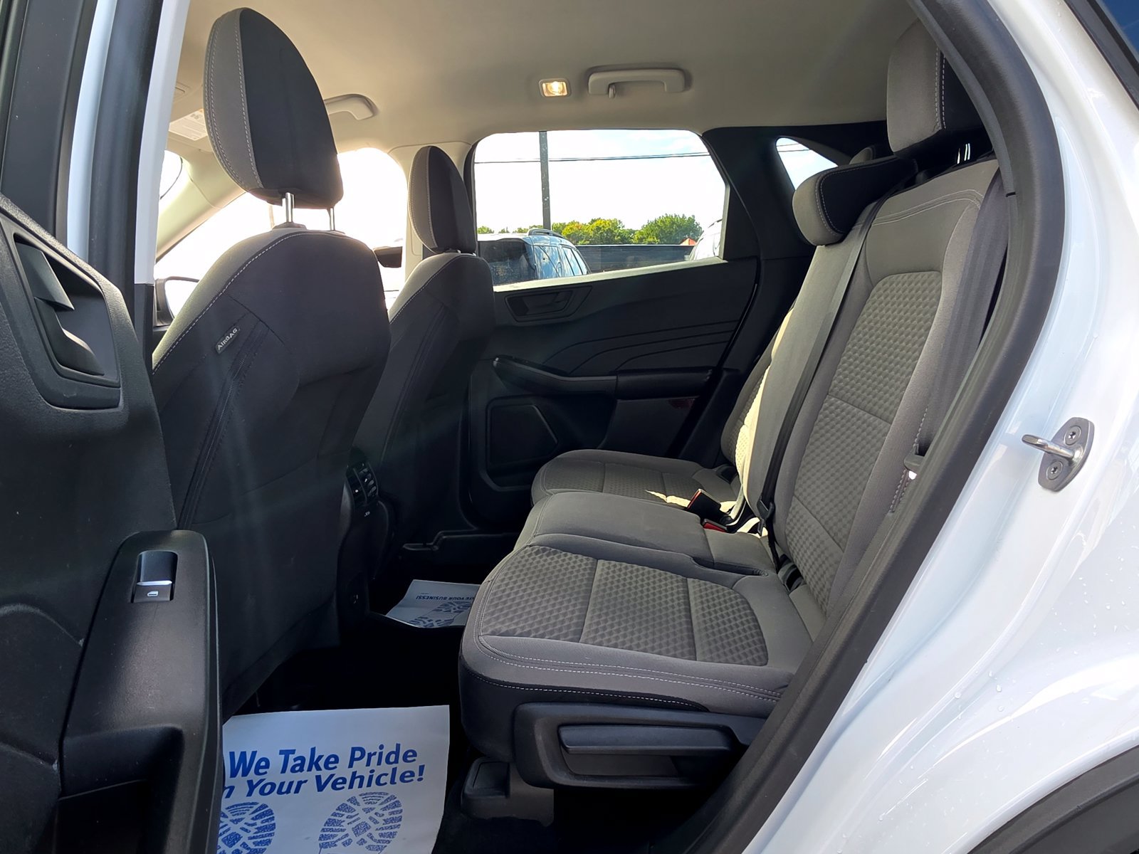 Used 2022 Ford Escape SE w/ SE Sport Appearance Package AWD/4WD image 24