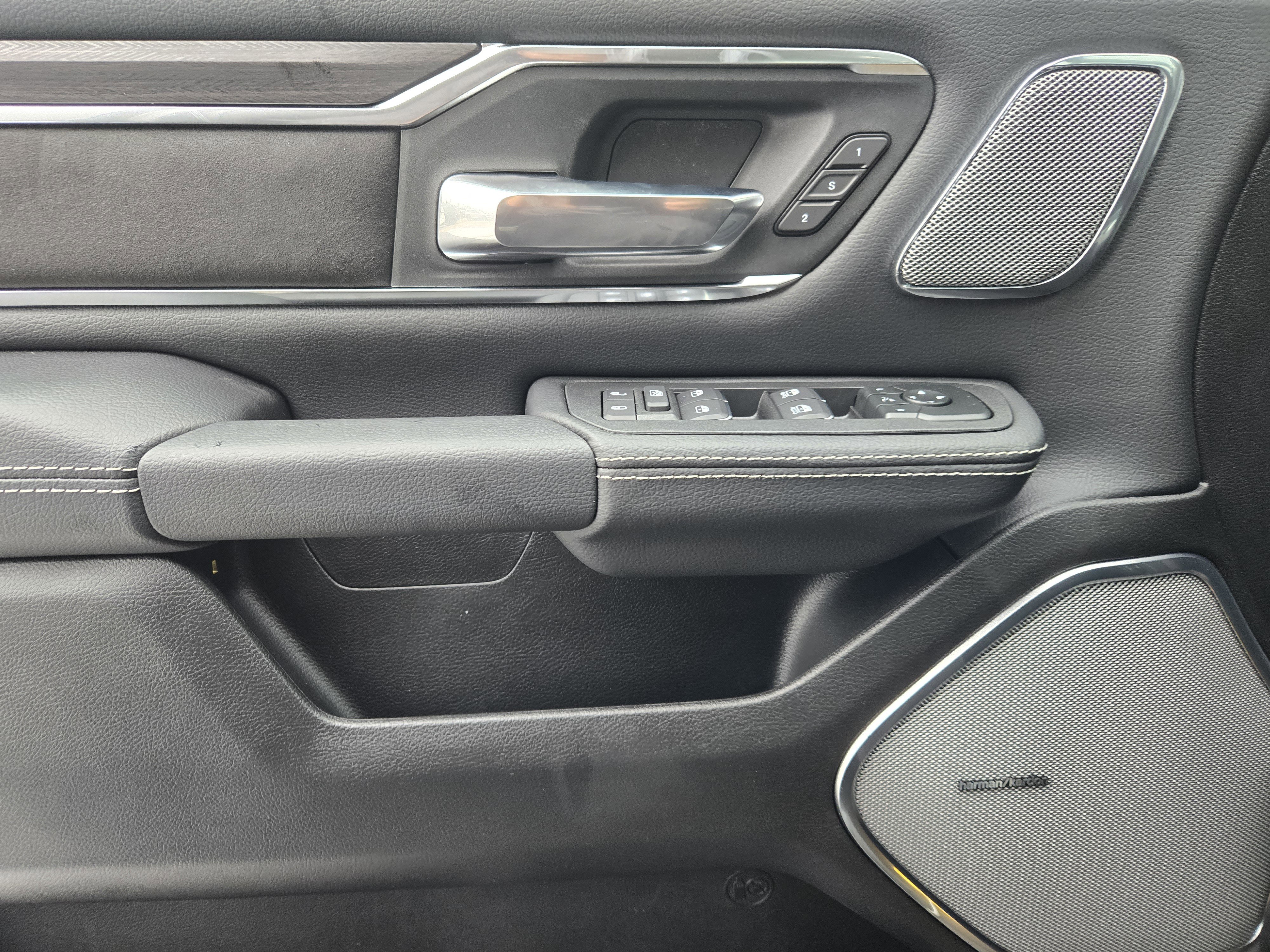 New 2026 RAM 1500 Laramie image 18