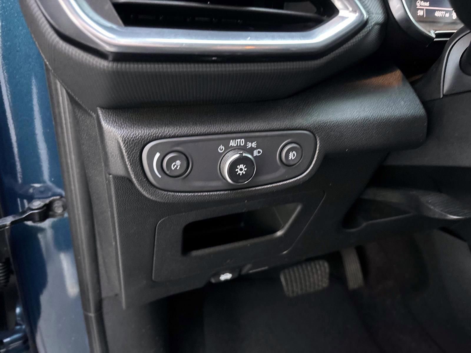 Used 2021 Chevrolet TrailBlazer LT w/ Convenience Package image 14