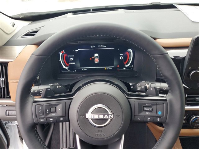 New 2025 Nissan Pathfinder Platinum image 5