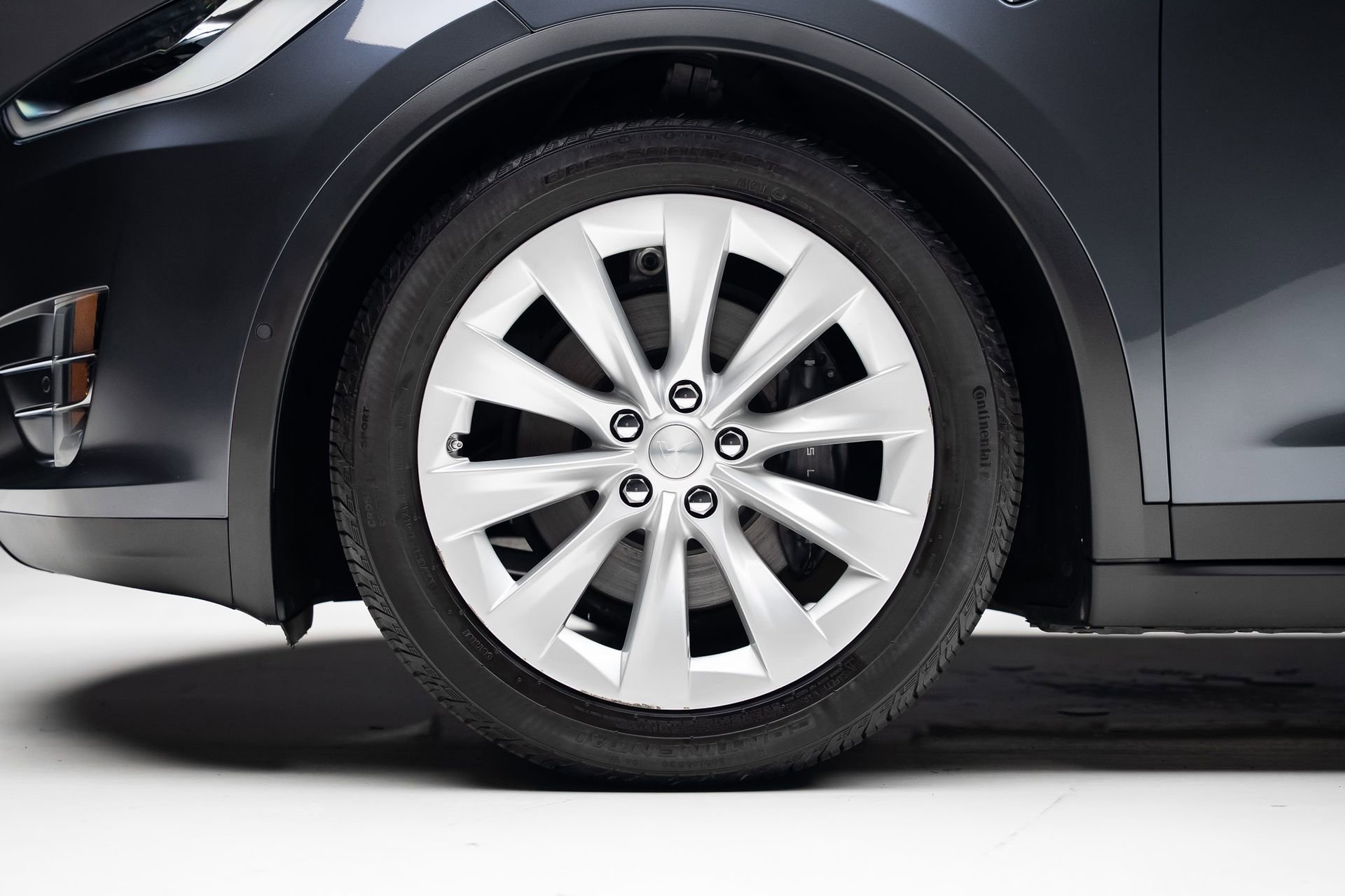 Used 2018 Tesla Model X 75D AWD/4WD image 19