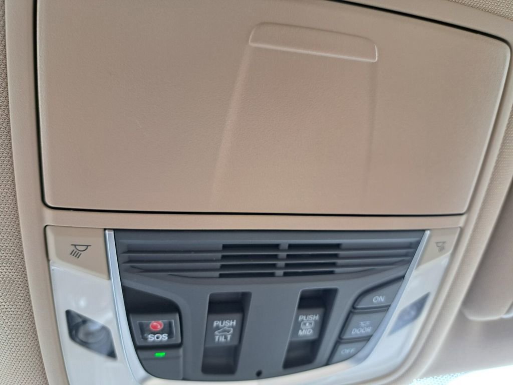 New 2026 Acura MDX FWD image 17