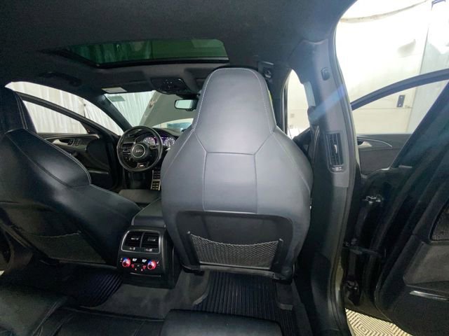 Used 2018 Audi S6 Prestige w/ Prestige Package image 37