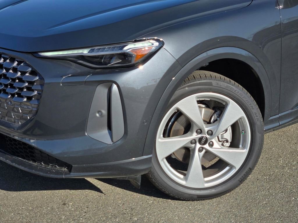 New 2025 Audi Q5 Premium Plus AWD/4WD image 9