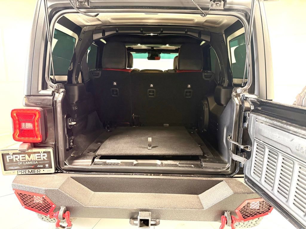 Used 2024 Jeep Wrangler Rubicon w/ Technology Group image 6