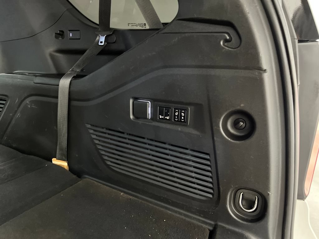 Used 2022 Chevrolet Tahoe High Country AWD/4WD image 44