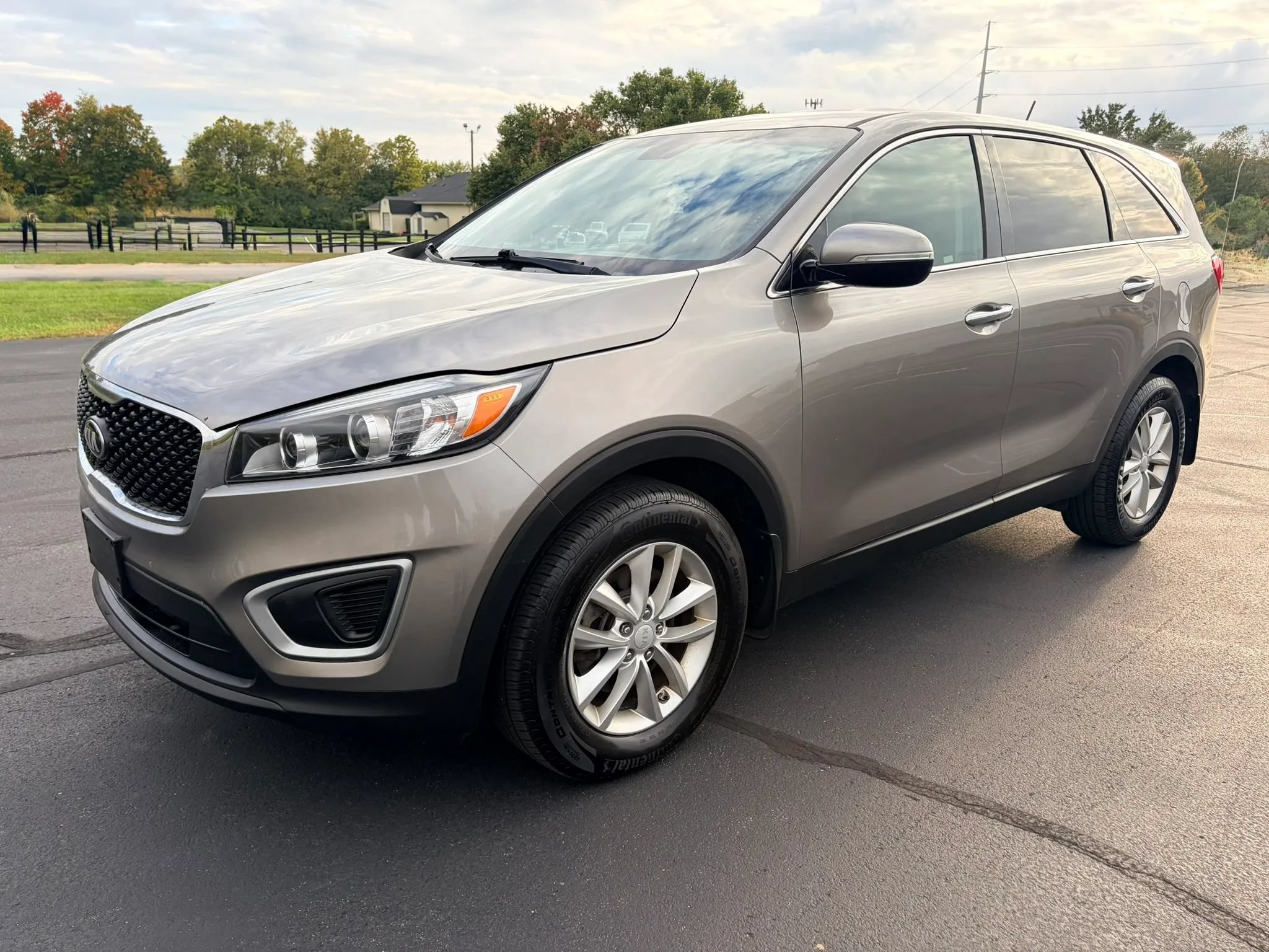 Used 2016 Kia Sorento L FWD image 1
