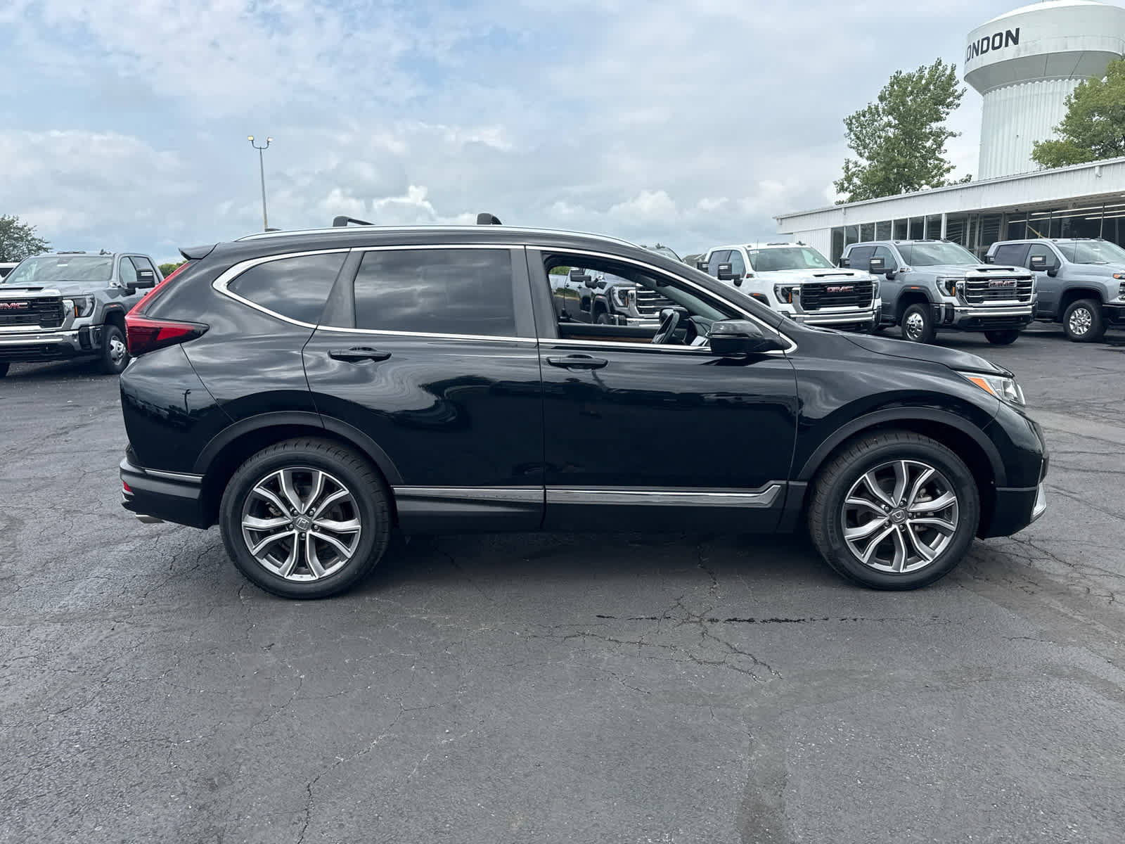 Used 2021 Honda CR-V Touring image 6
