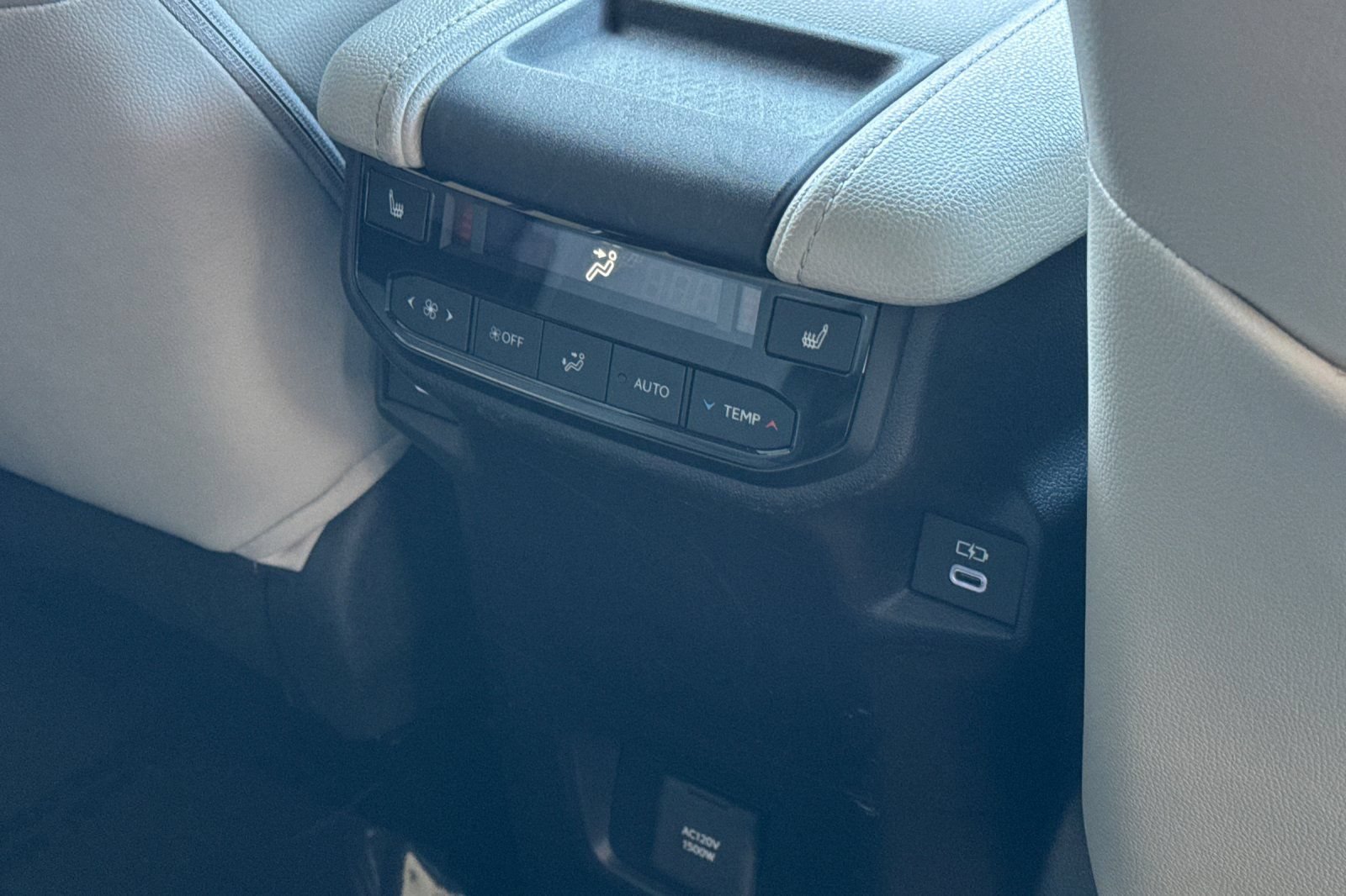 Certified 2025 Toyota Grand Highlander AWD Hybrid image 16