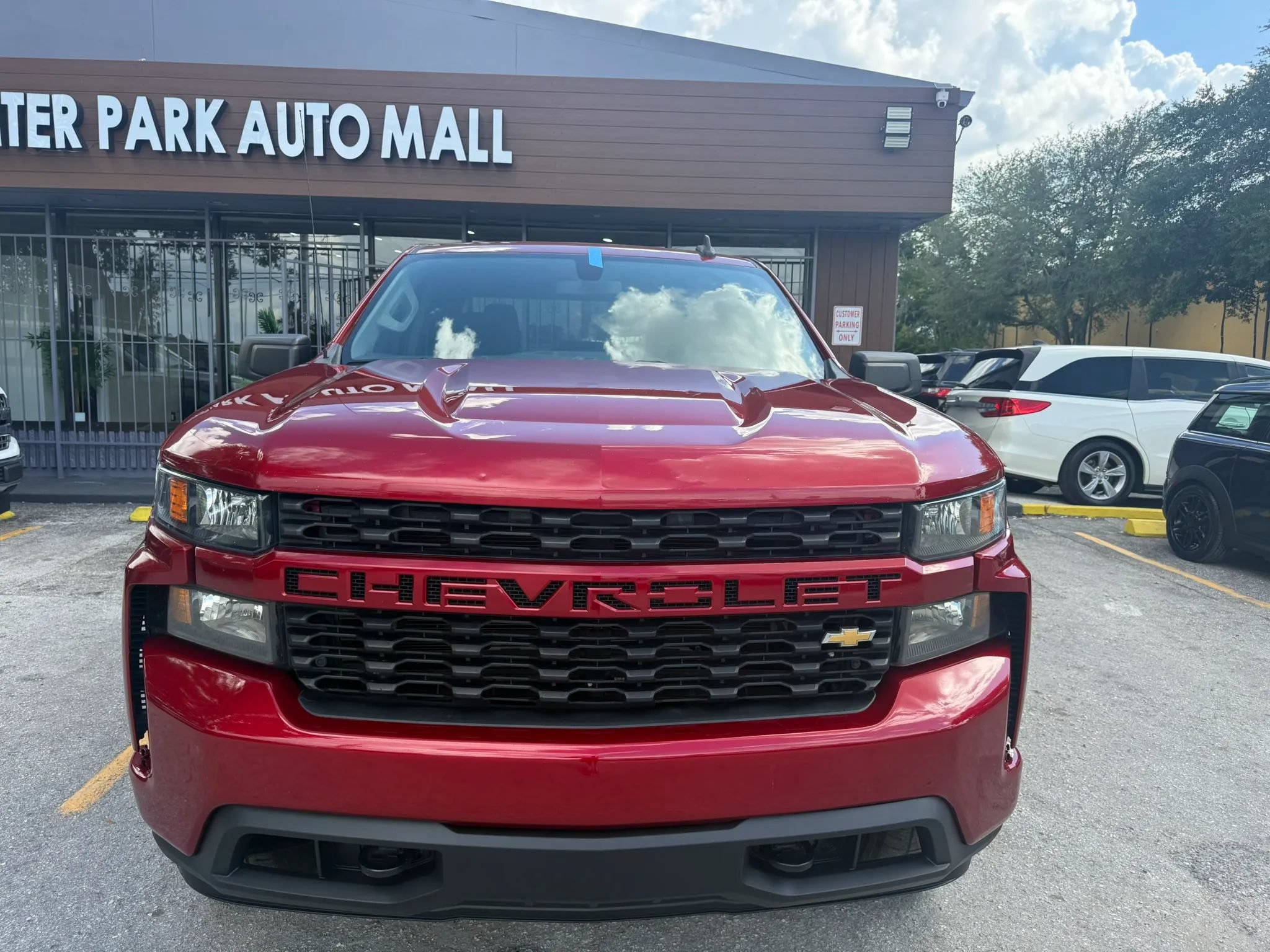 Used 2021 Chevrolet Silverado 1500 Custom RWD image 2
