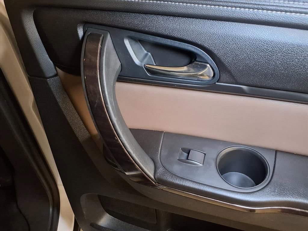 Used 2016 GMC Acadia SLT image 23