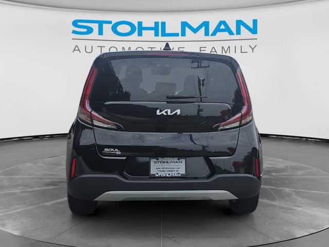 Used 2023 Kia Soul LX w/ LX Technology Package FWD image 6