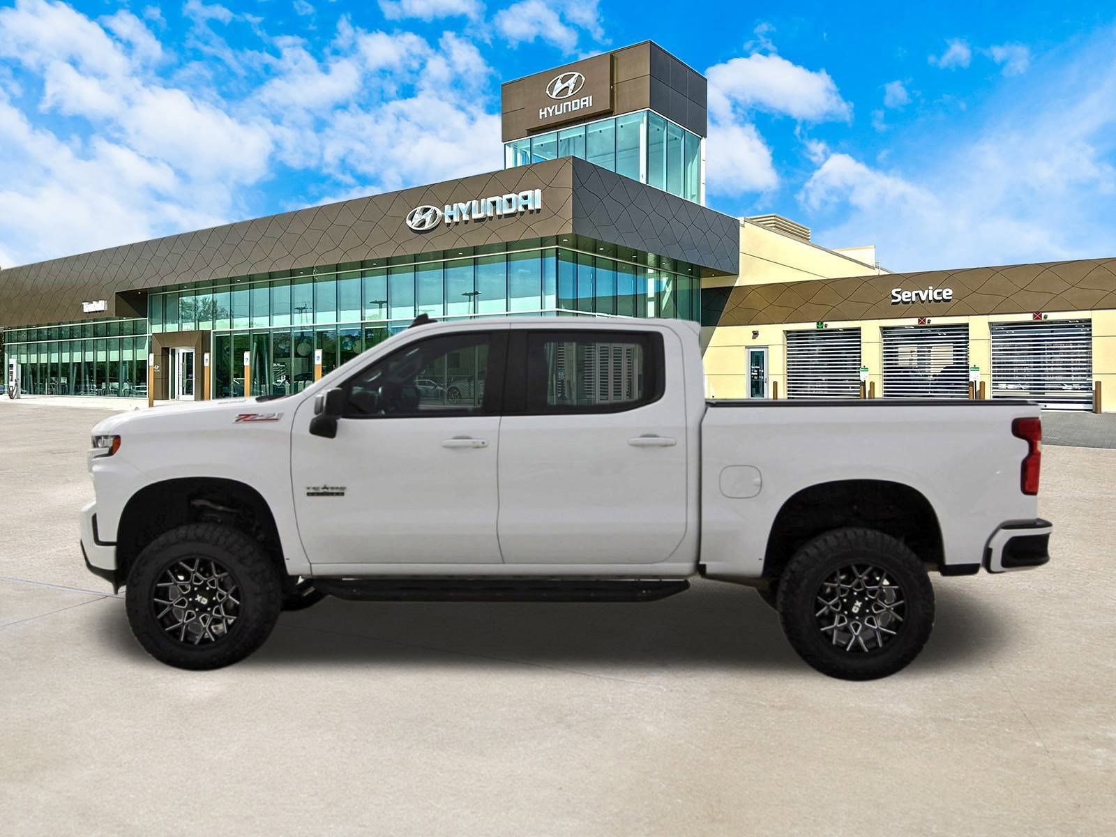 Used 2020 Chevrolet Silverado 1500 RST w/ Texas Edition image 9