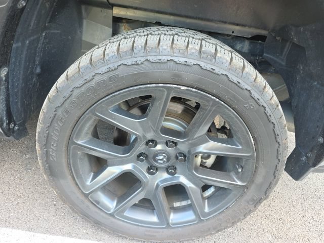 Used 2021 RAM 1500 Laramie AWD/4WD image 9