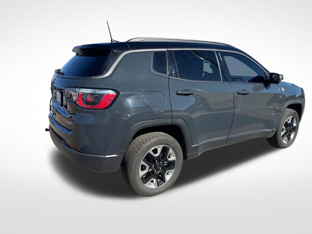 Used 2017 Jeep Compass Trailhawk w/ Leather Interior Group AWD/4WD image 5