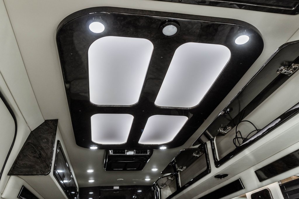 Used 2022 Mercedes-Benz Sprinter 3500 image 31