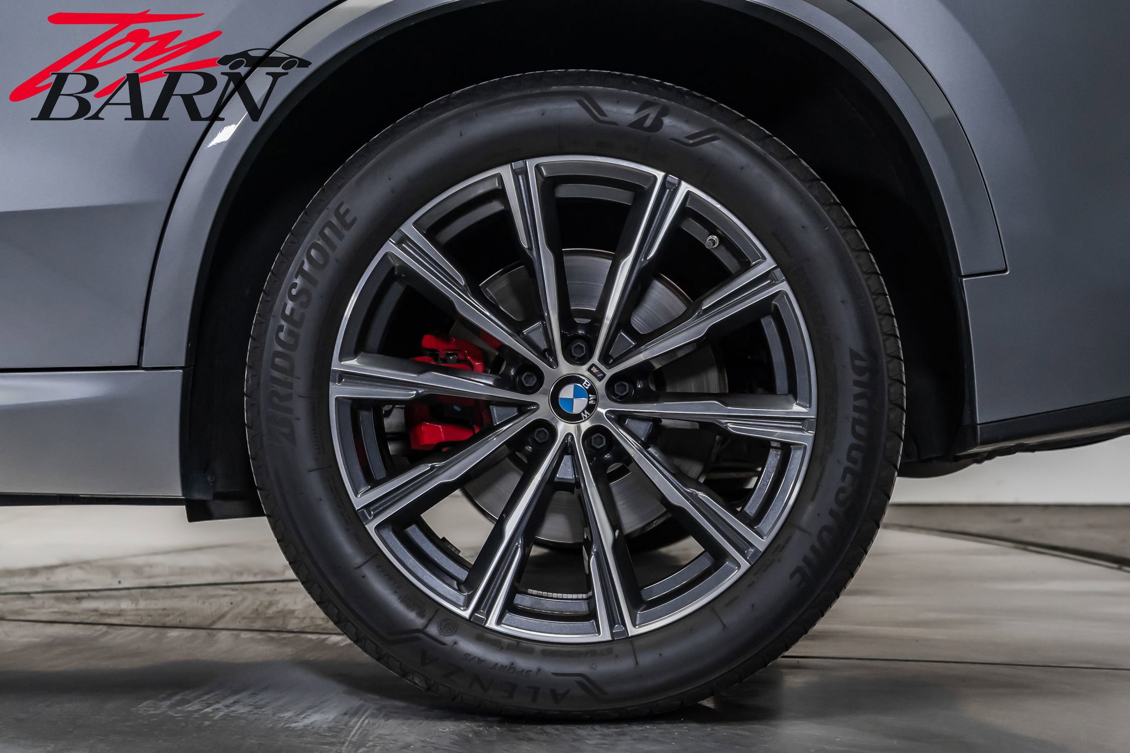 Used 2024 BMW X5 xDrive40i w/ M Sport Package image 18