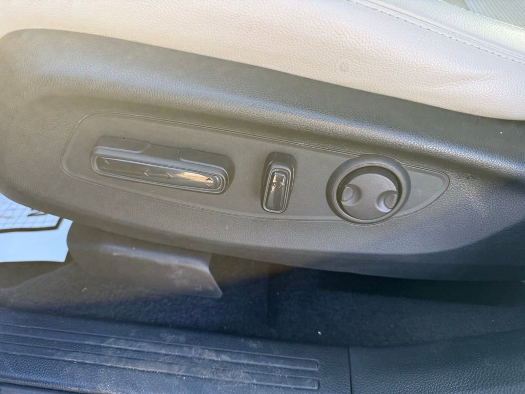 Used 2024 Honda CR-V EX-L image 16