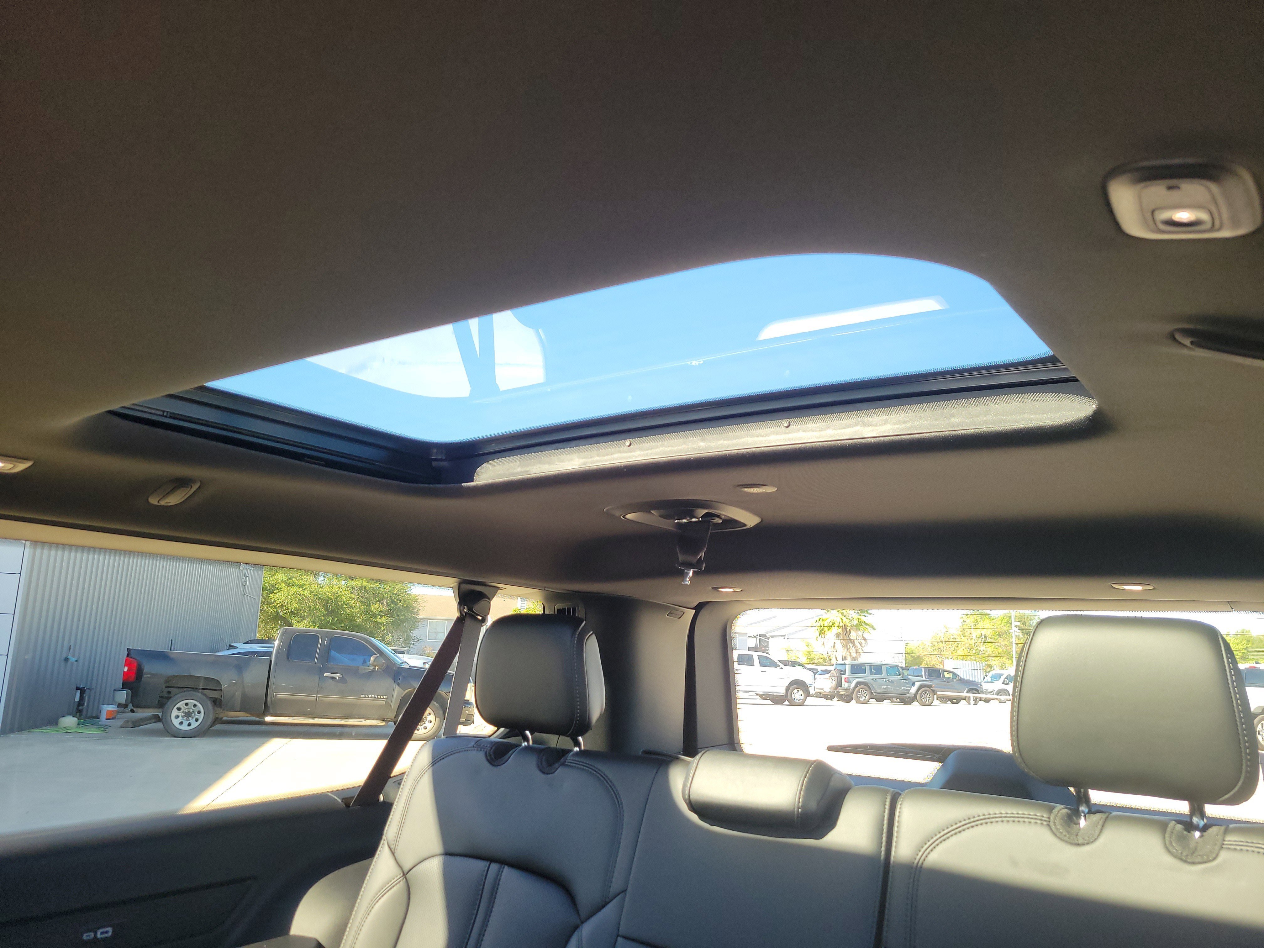 New 2025 Jeep Wagoneer L Series II image 18