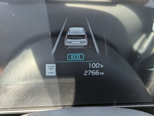 Used 2025 Kia Niro EX Touring FWD image 27