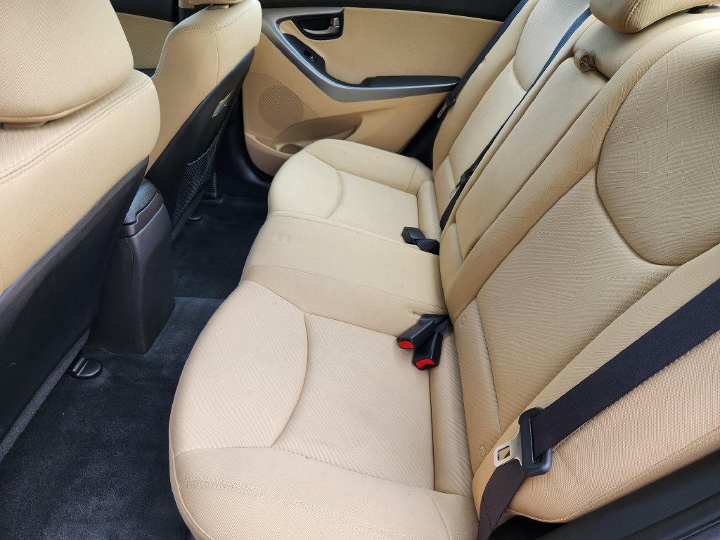 Used 2013 Hyundai Elantra GLS w/ Preferred Pkg FWD image 19